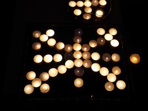 17.05h nun brennen die 43 Kerzchen im grossen Stern (Andere).JPG